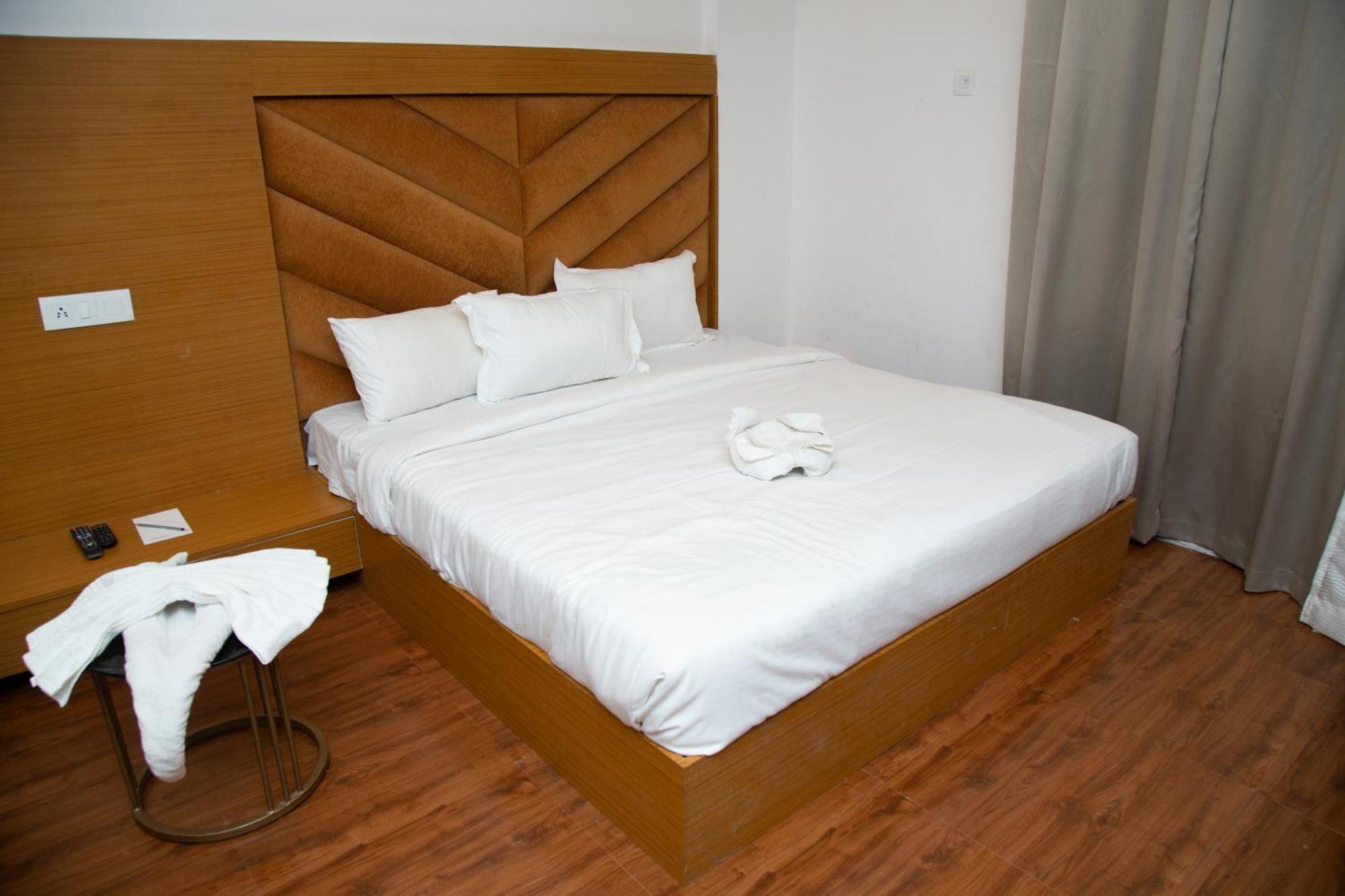 Hotel Virasat By Bookingcare Chhatarpur Exterior photo